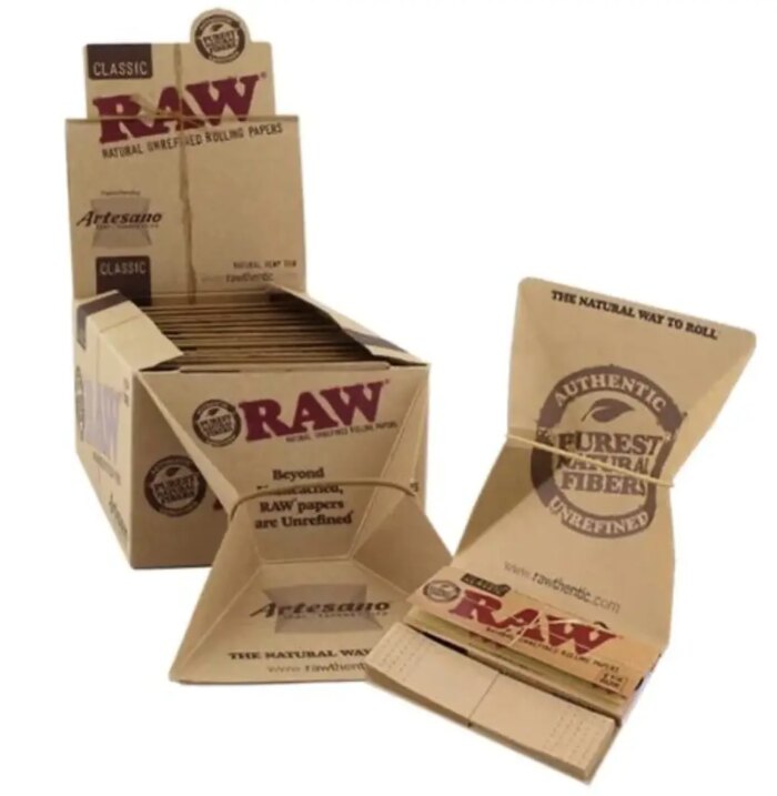 product_7470491f-57f3-47a1-bf27-f53edb22bde8 RAW Classic Artesano Papers 1 1/4" w/ Tips - Image 1